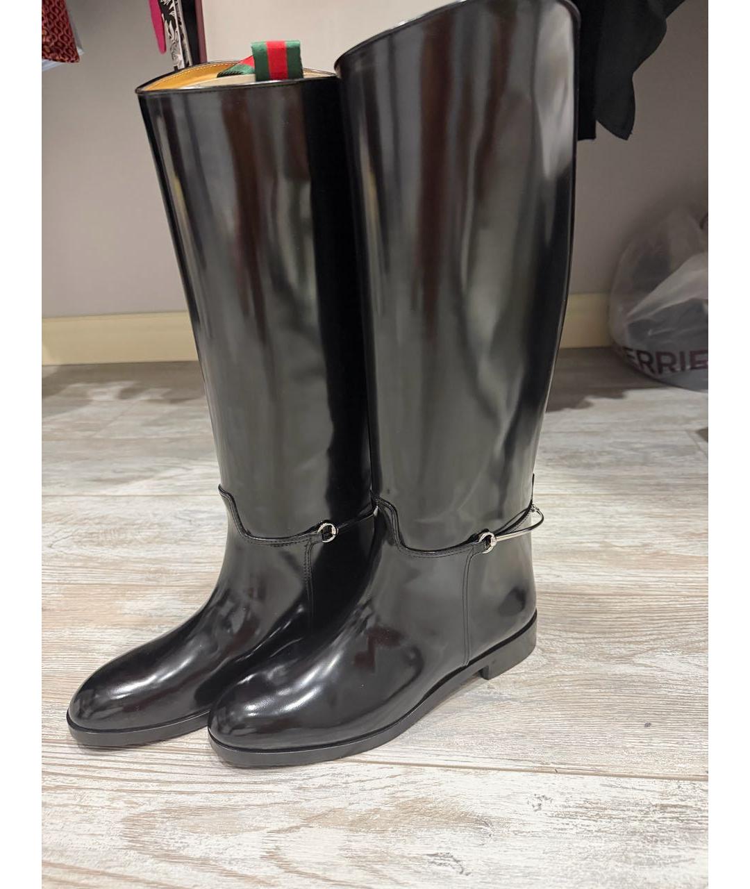 GUCCI Черные сапоги из лакированной кожи, фото 3