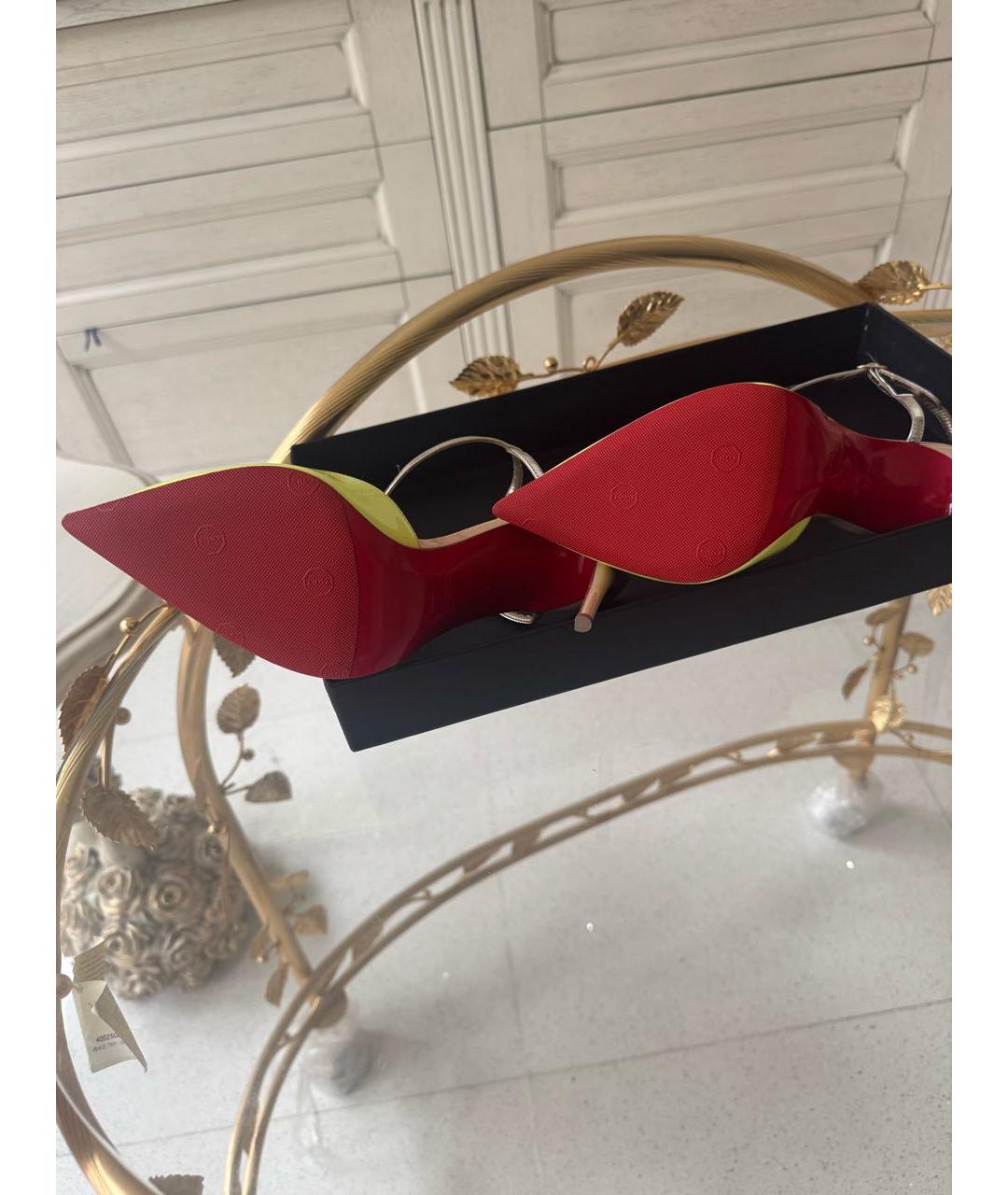 CHRISTIAN LOUBOUTIN Босоножки из лакированной кожи, фото 5