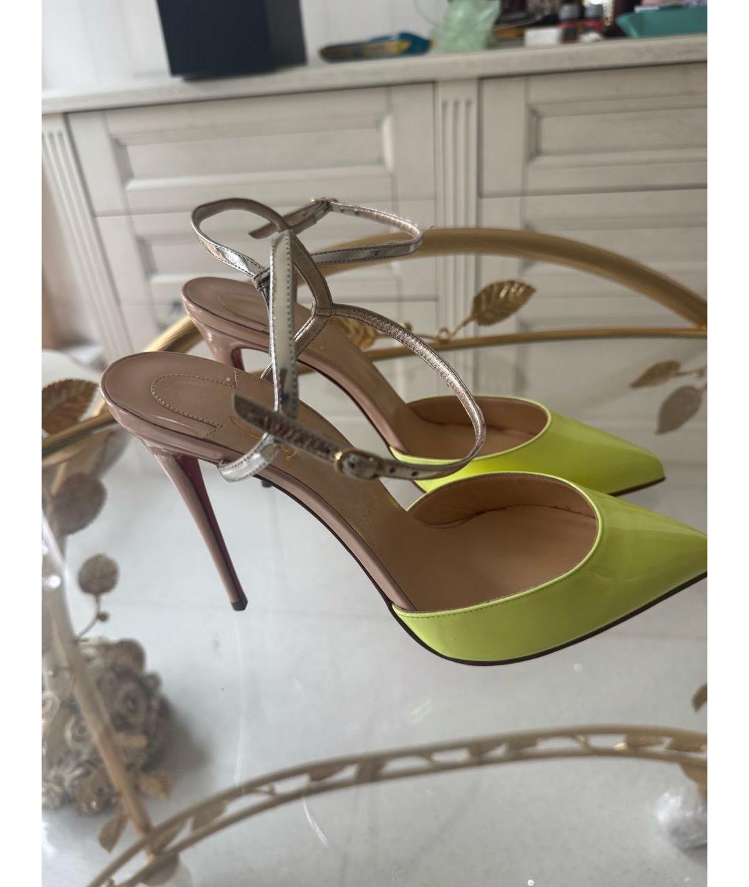 CHRISTIAN LOUBOUTIN Босоножки из лакированной кожи, фото 4