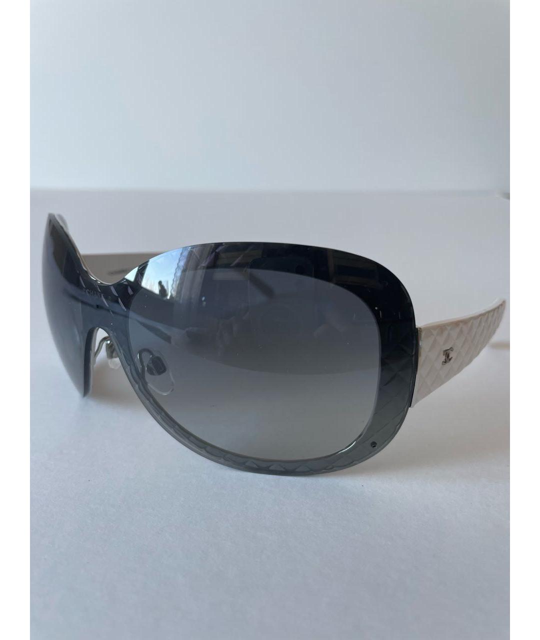 CHANEL Антрацитовые пластиковые солнцезащитные очки, фото 2