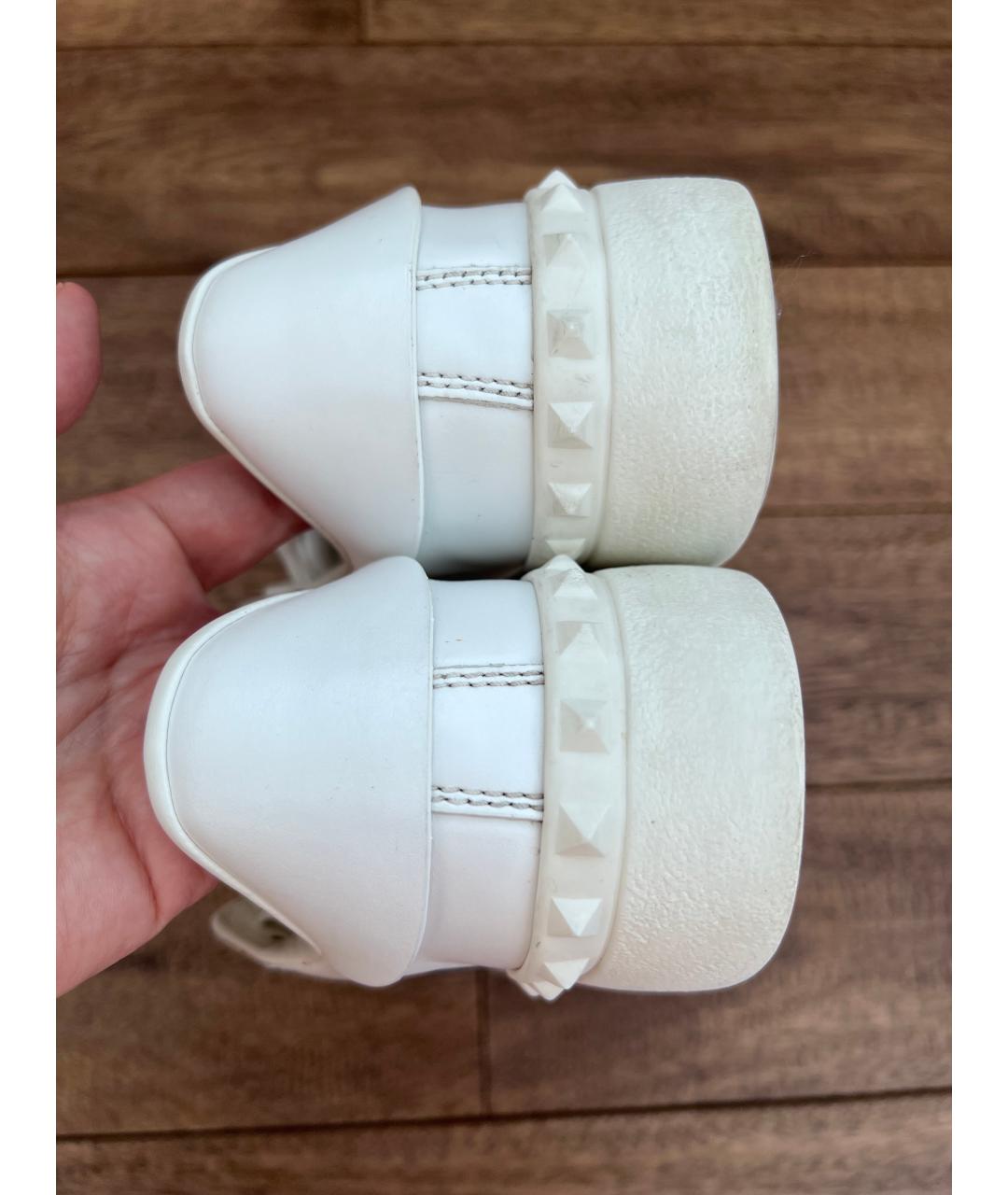 VALENTINO Белые кожаные кроссовки, фото 4