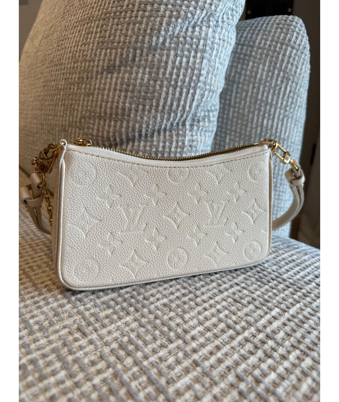 LOUIS VUITTON Белая кожаная сумка с короткими ручками, фото 3