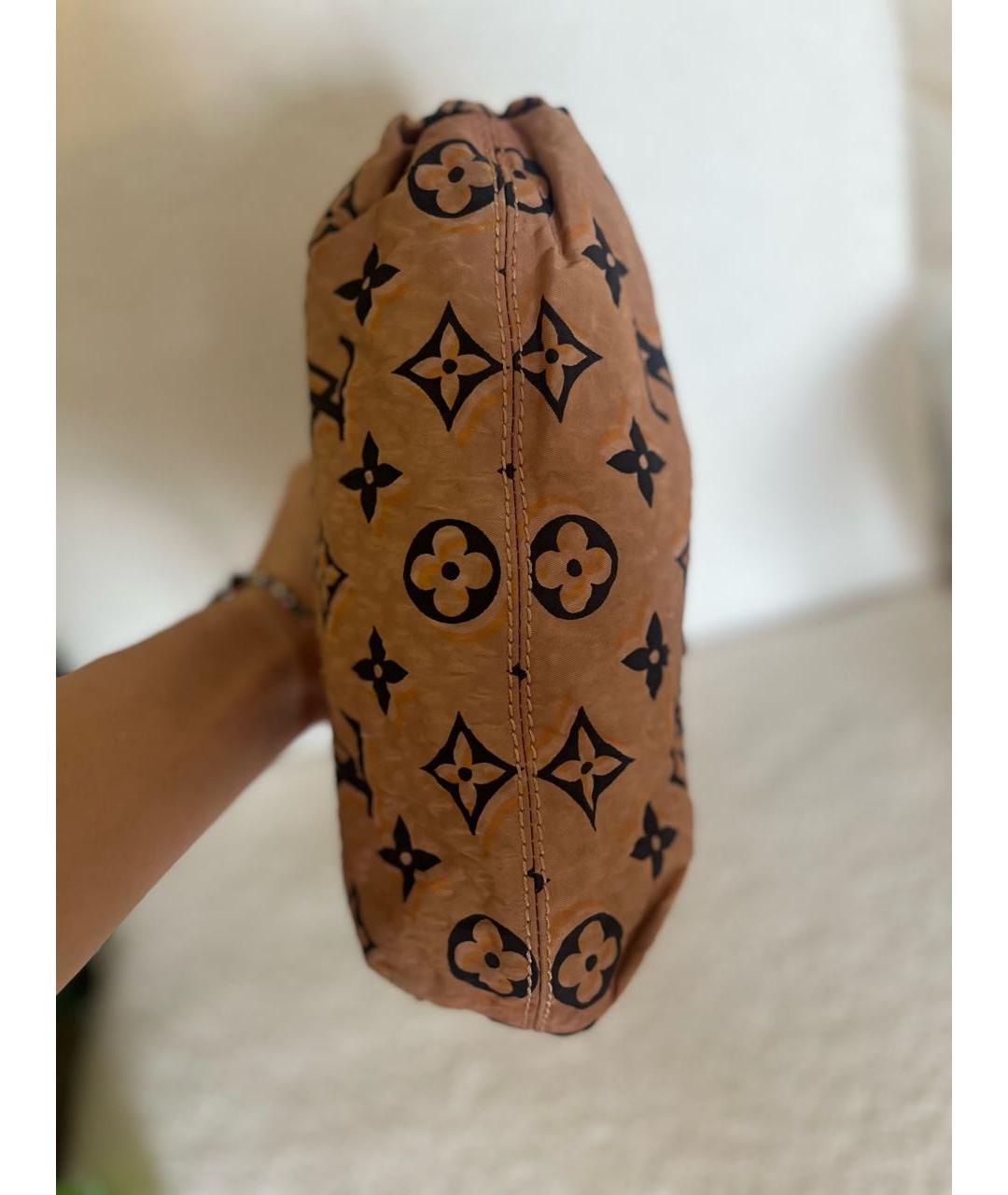 LOUIS VUITTON Бежевая деним сумка с короткими ручками, фото 3