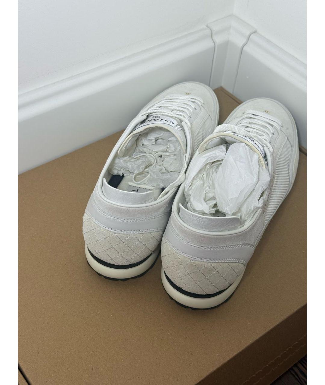 CHANEL Белые кожаные кеды, фото 3