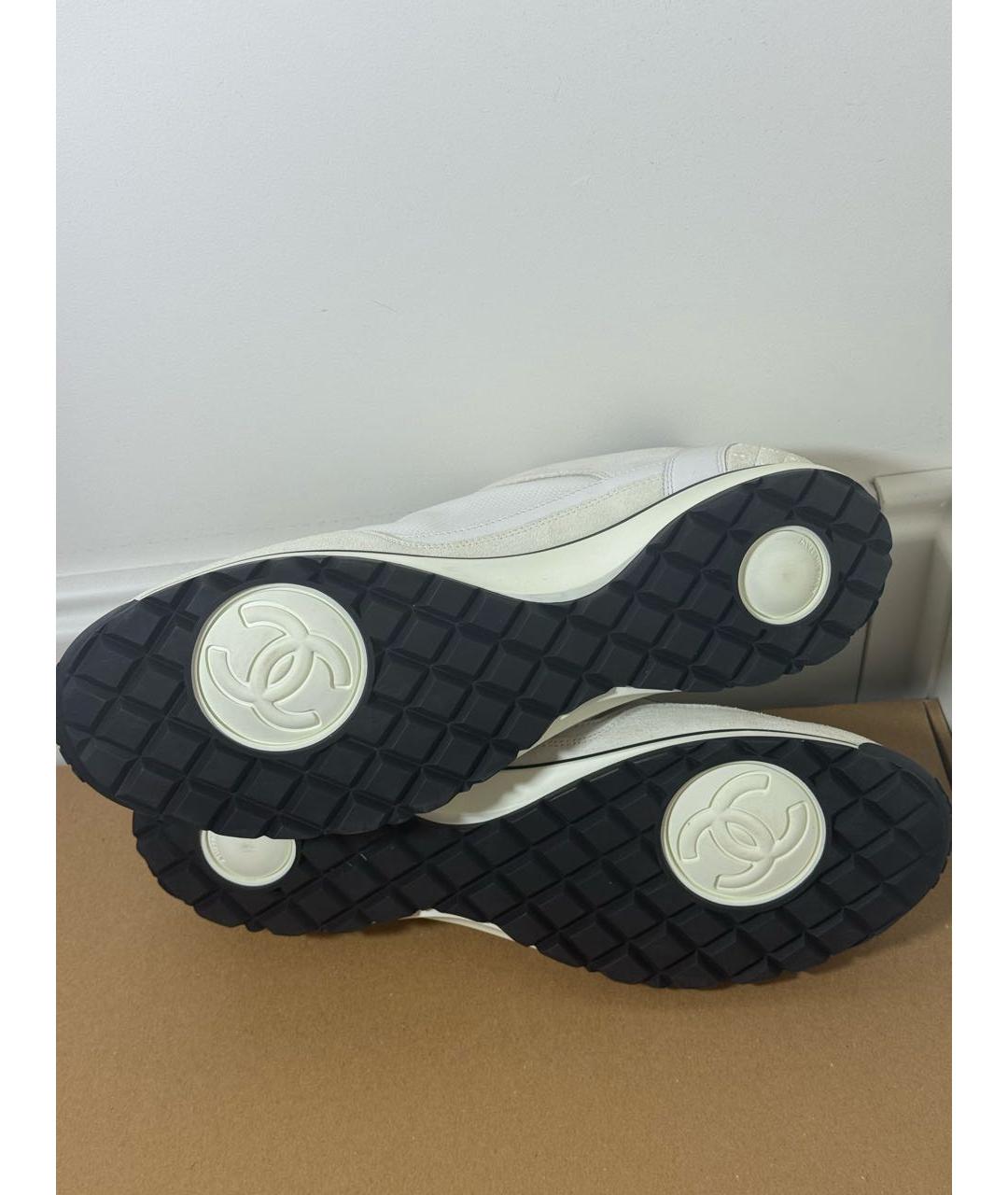 CHANEL Белые кожаные кеды, фото 4
