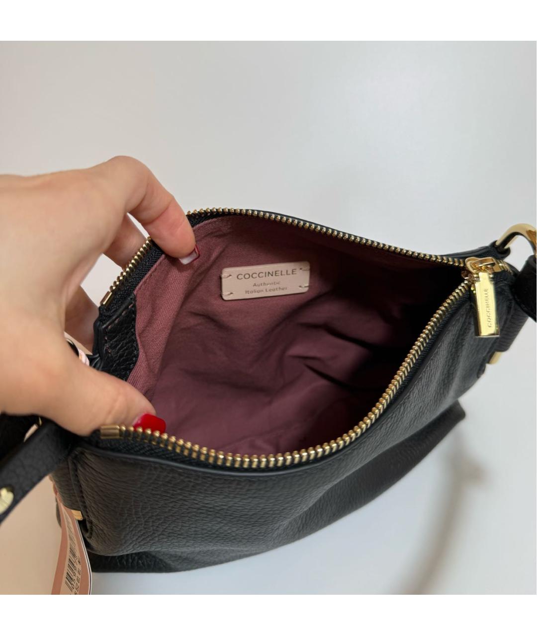 COCCINELLE Черная кожаная сумка через плечо, фото 4
