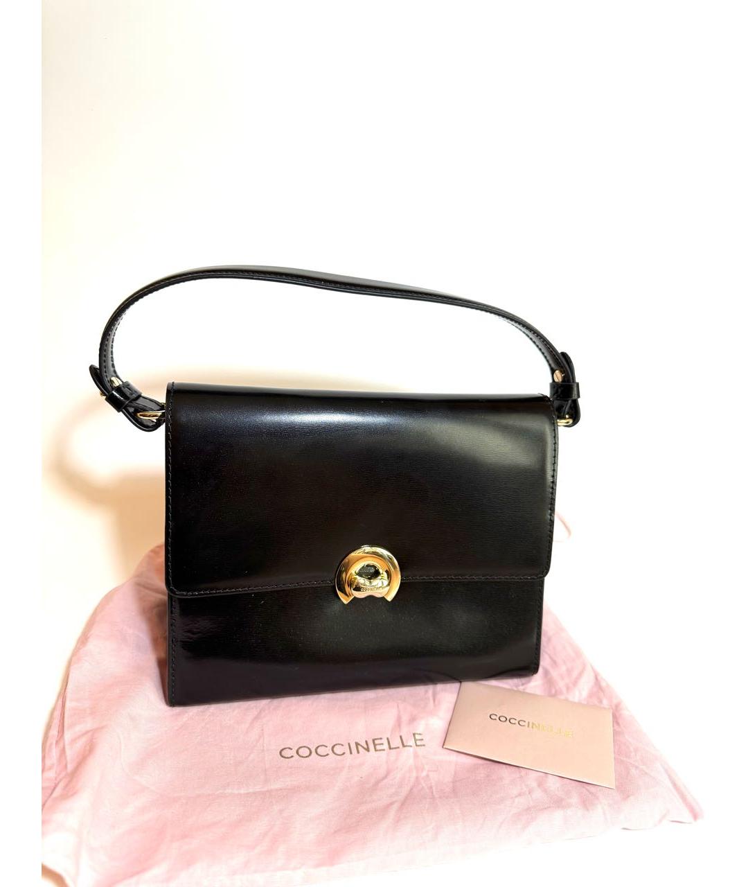 COCCINELLE Черная сумка через плечо из лакированной кожи, фото 6