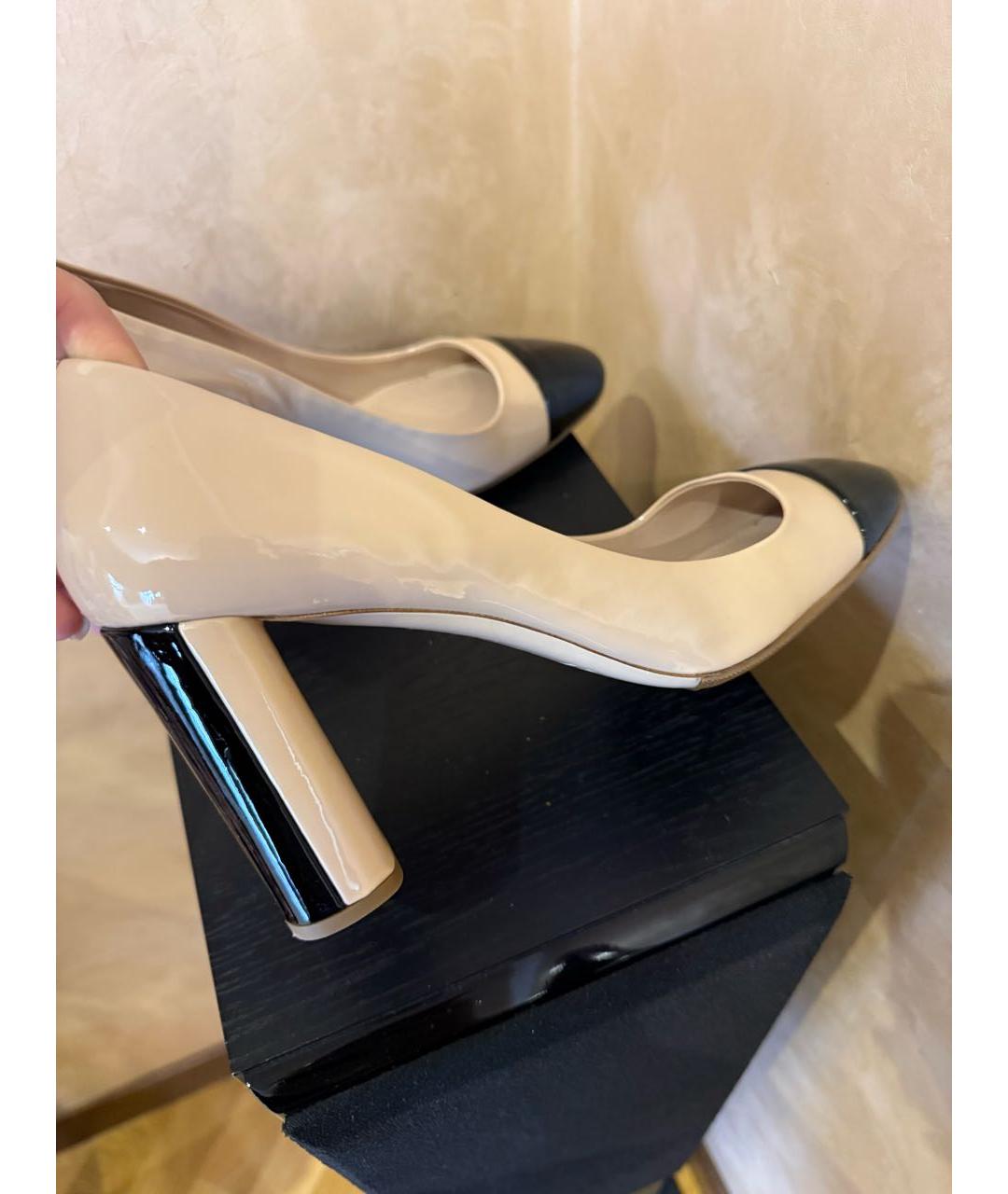 MIU MIU Бежевые туфли из лакированной кожи, фото 4