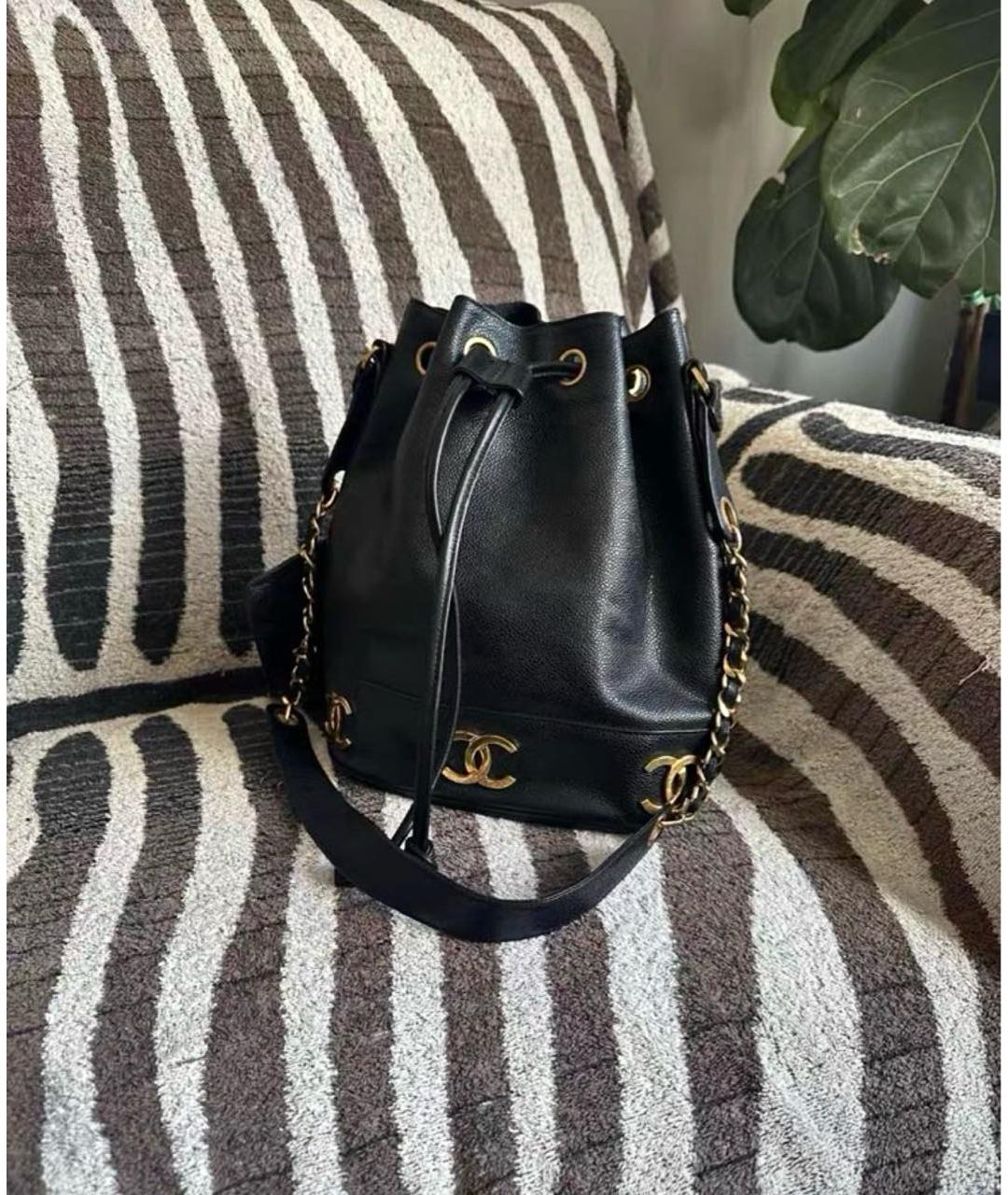 CHANEL Черная кожаная сумка тоут, фото 5