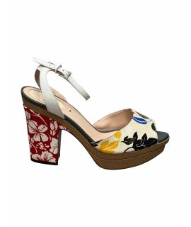 FENDI Босоножки