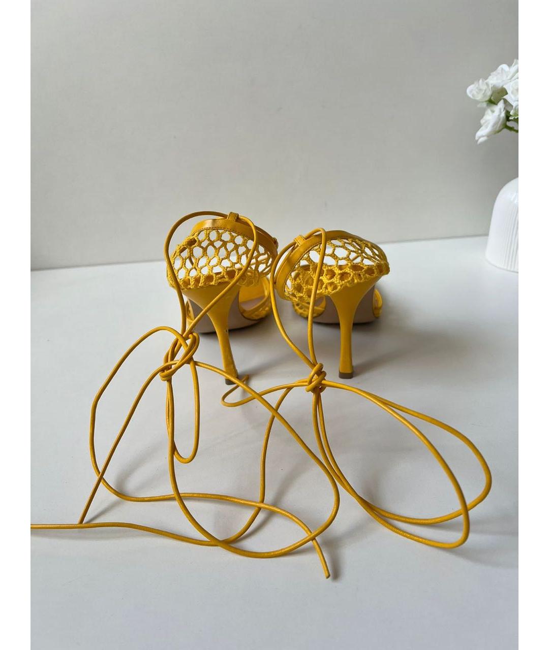 BOTTEGA VENETA Желтые босоножки, фото 4