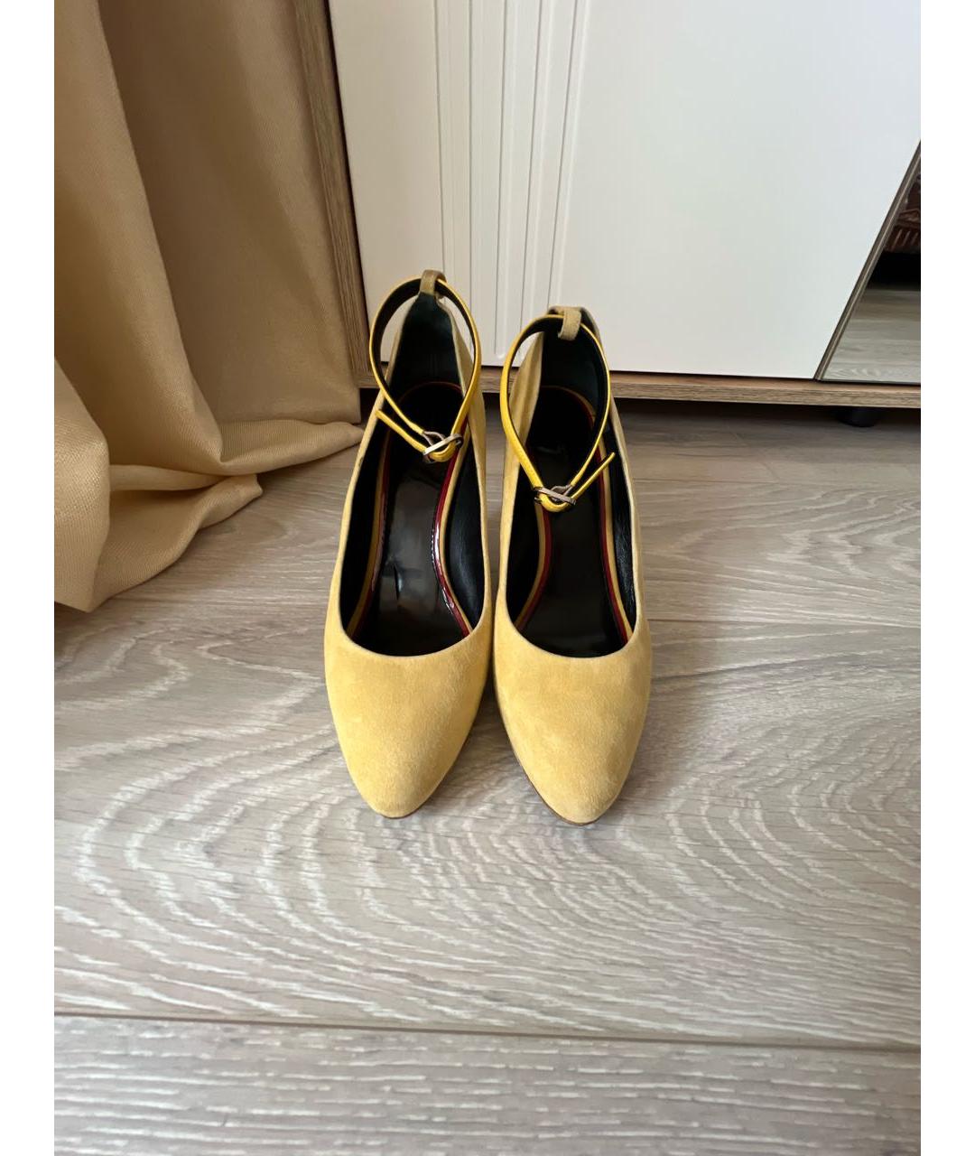 CELINE Горчичные замшевые туфли, фото 2