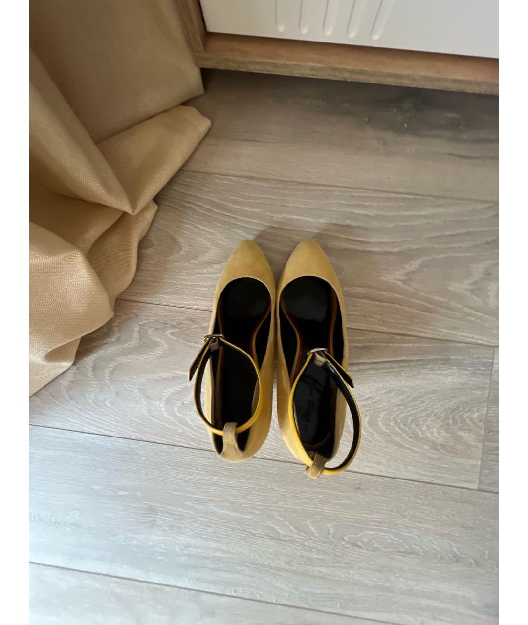 CELINE Горчичные замшевые туфли, фото 3