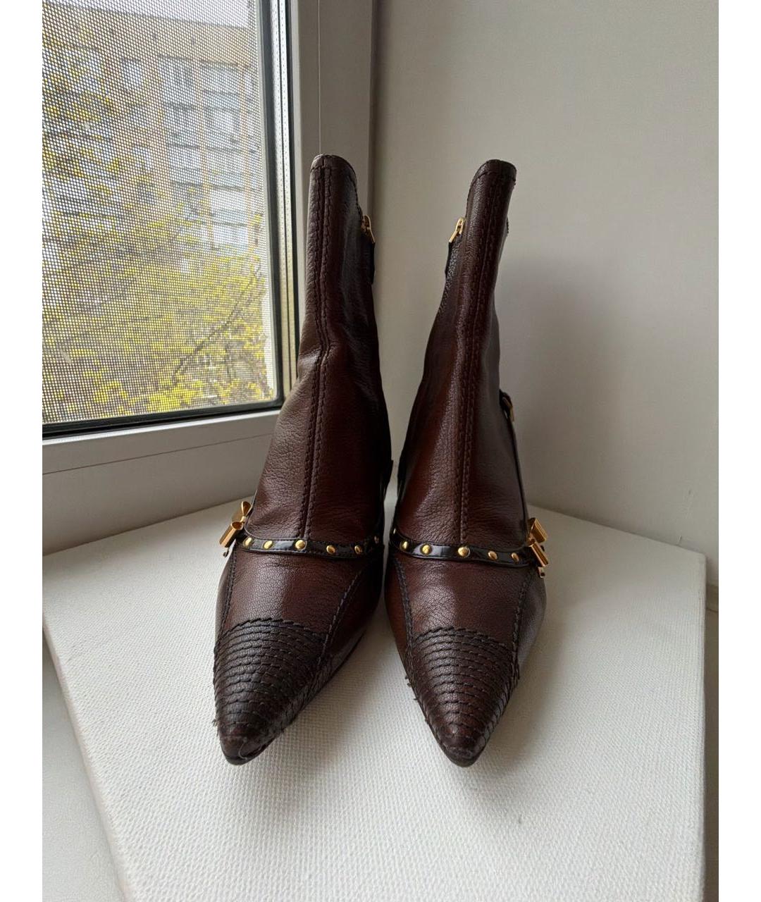 LOUIS VUITTON Коричневые кожаные ботильоны, фото 2