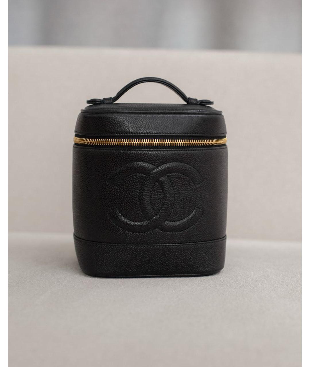 CHANEL Черная кожаная сумка с короткими ручками, фото 7