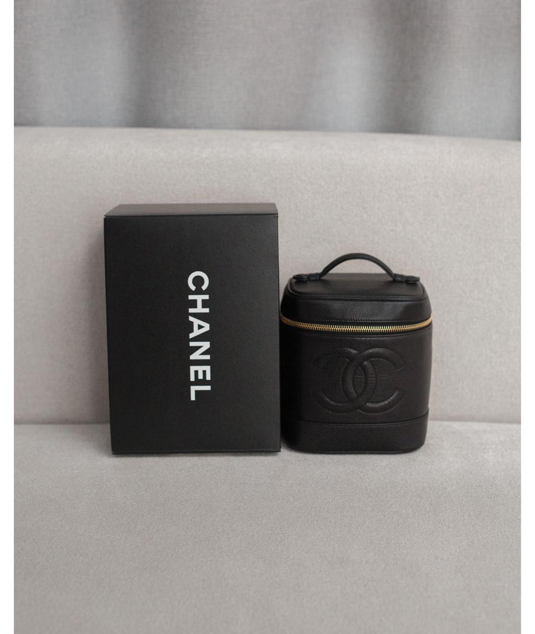 CHANEL Черная кожаная сумка с короткими ручками, фото 4