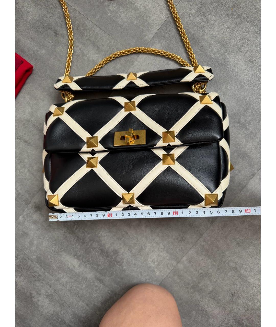 VALENTINO Черная кожаная сумка через плечо, фото 2