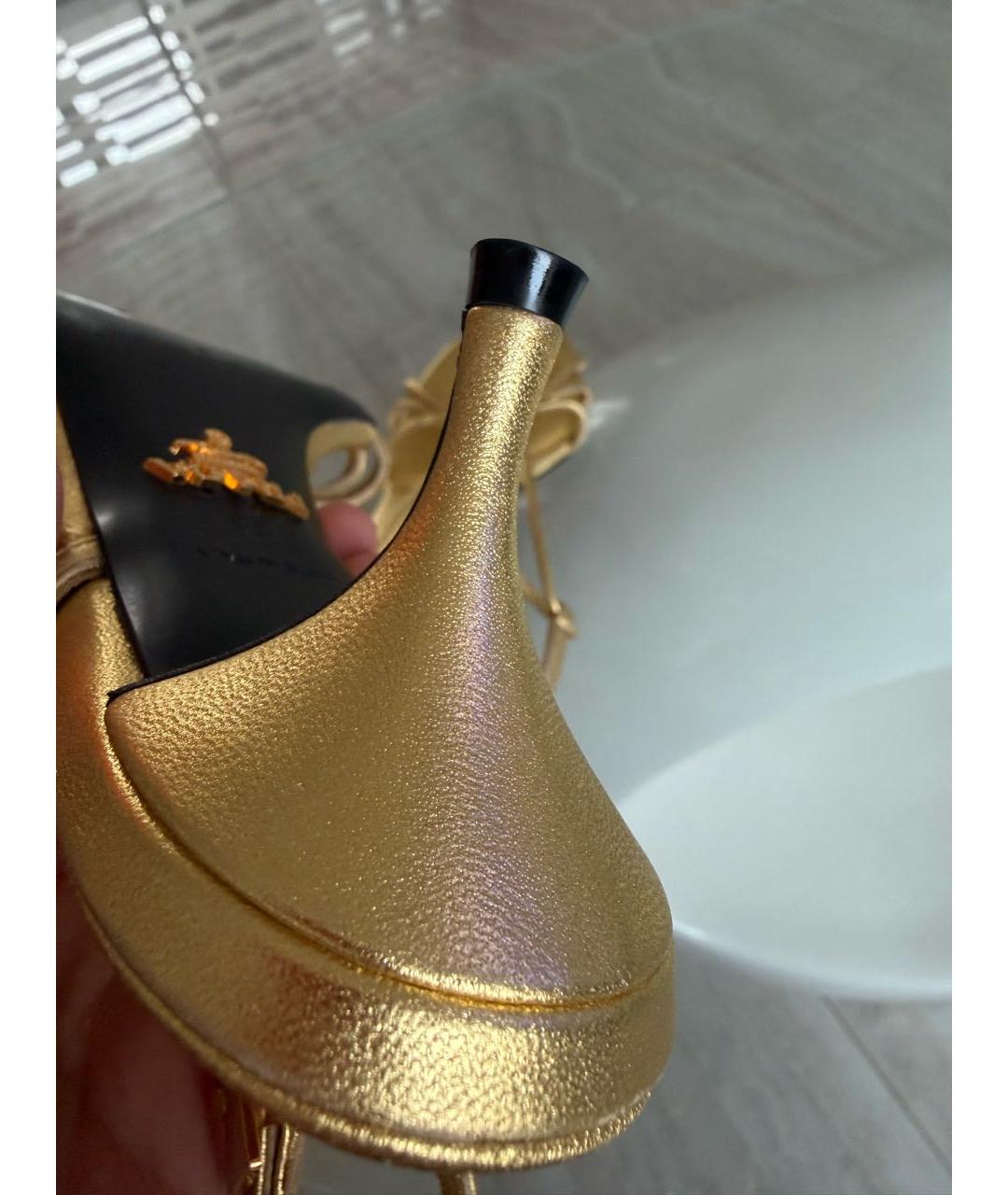 PRADA Золотые кожаные босоножки, фото 7