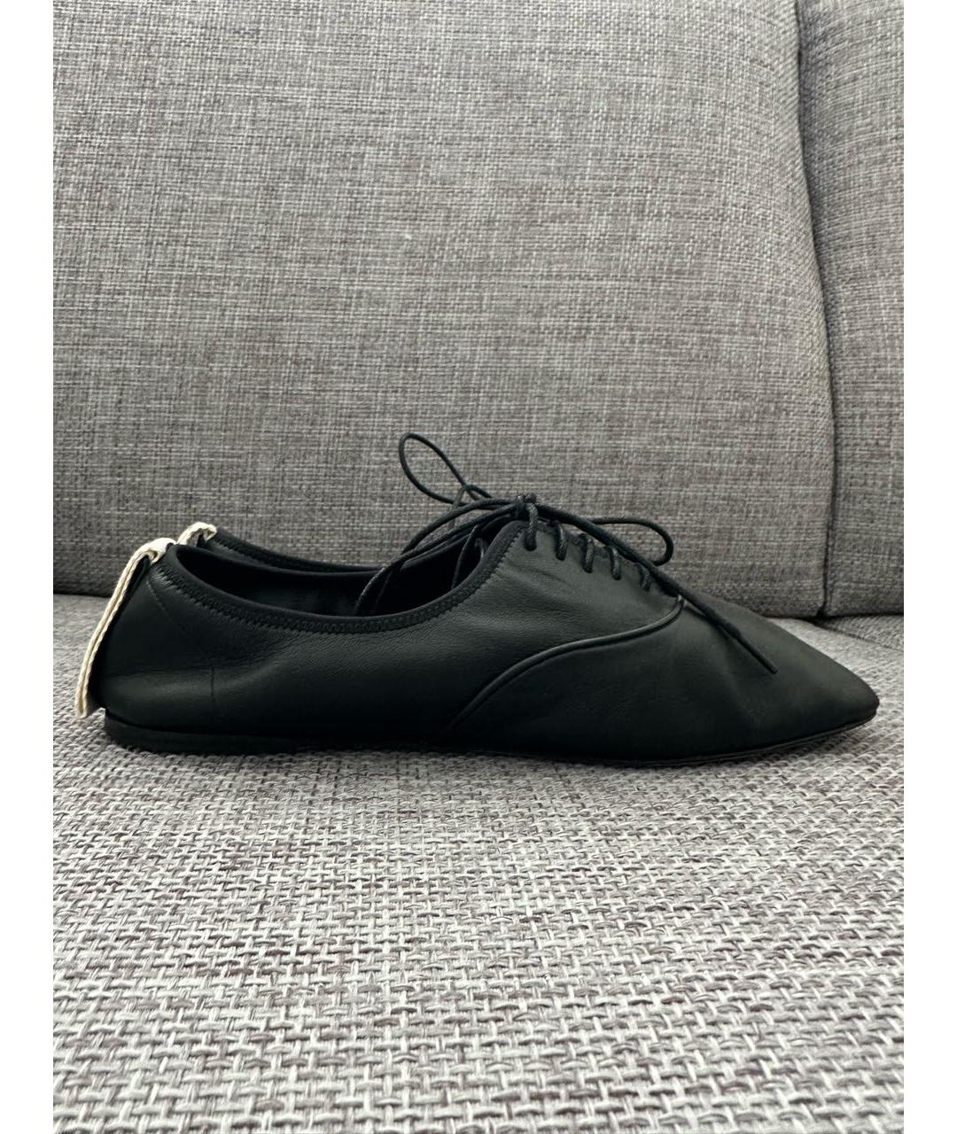 LOEWE Черные кожаные балетки, фото 5