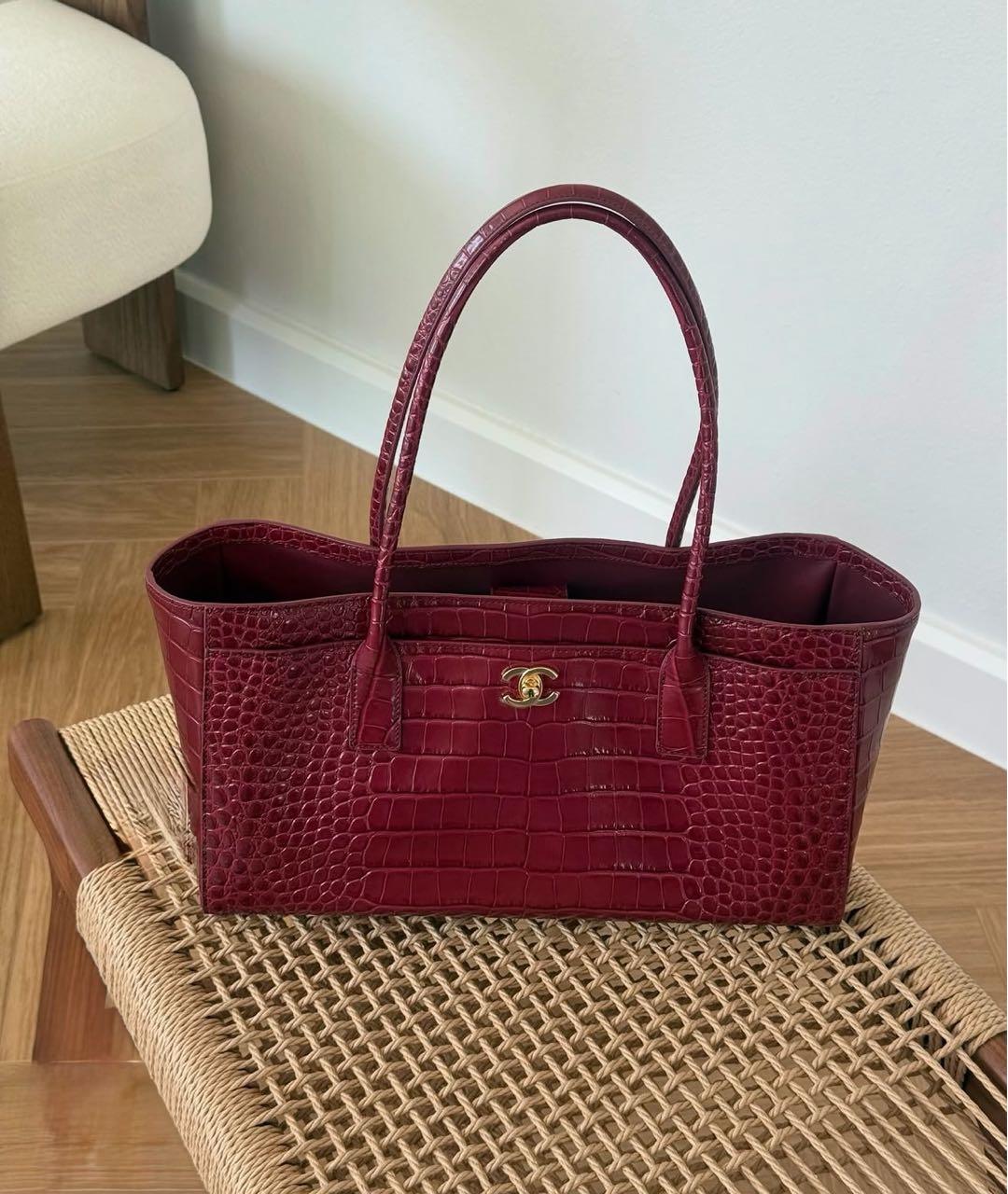 CHANEL Бордовая кожаная сумка тоут, фото 2