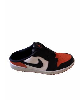 JORDAN Низкие кроссовки / кеды