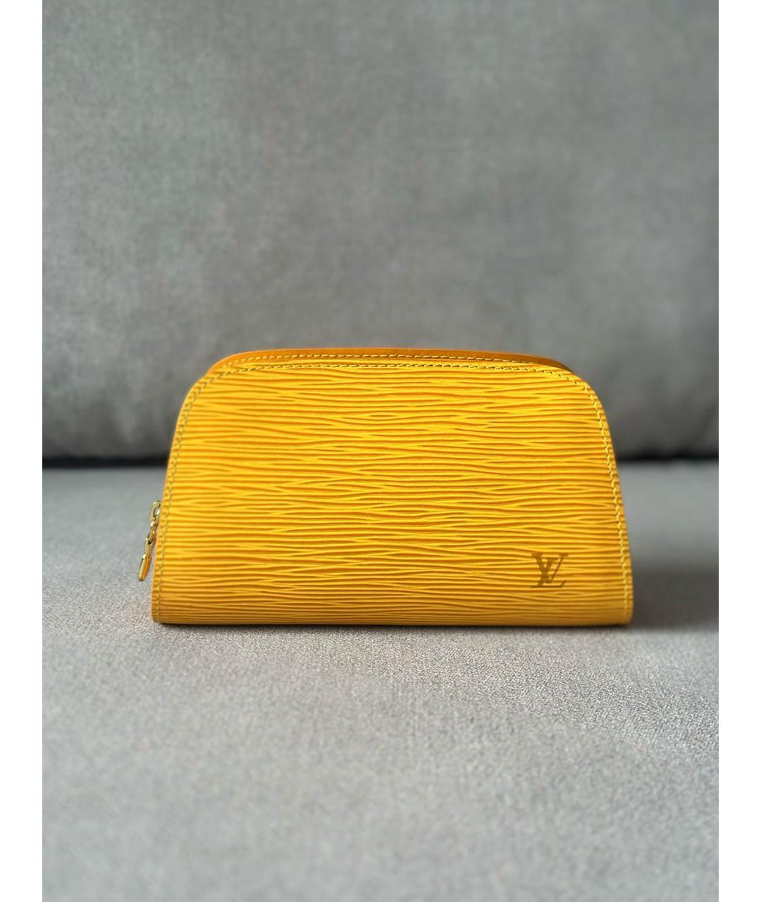 LOUIS VUITTON Желтая кожаная косметичка, фото 3