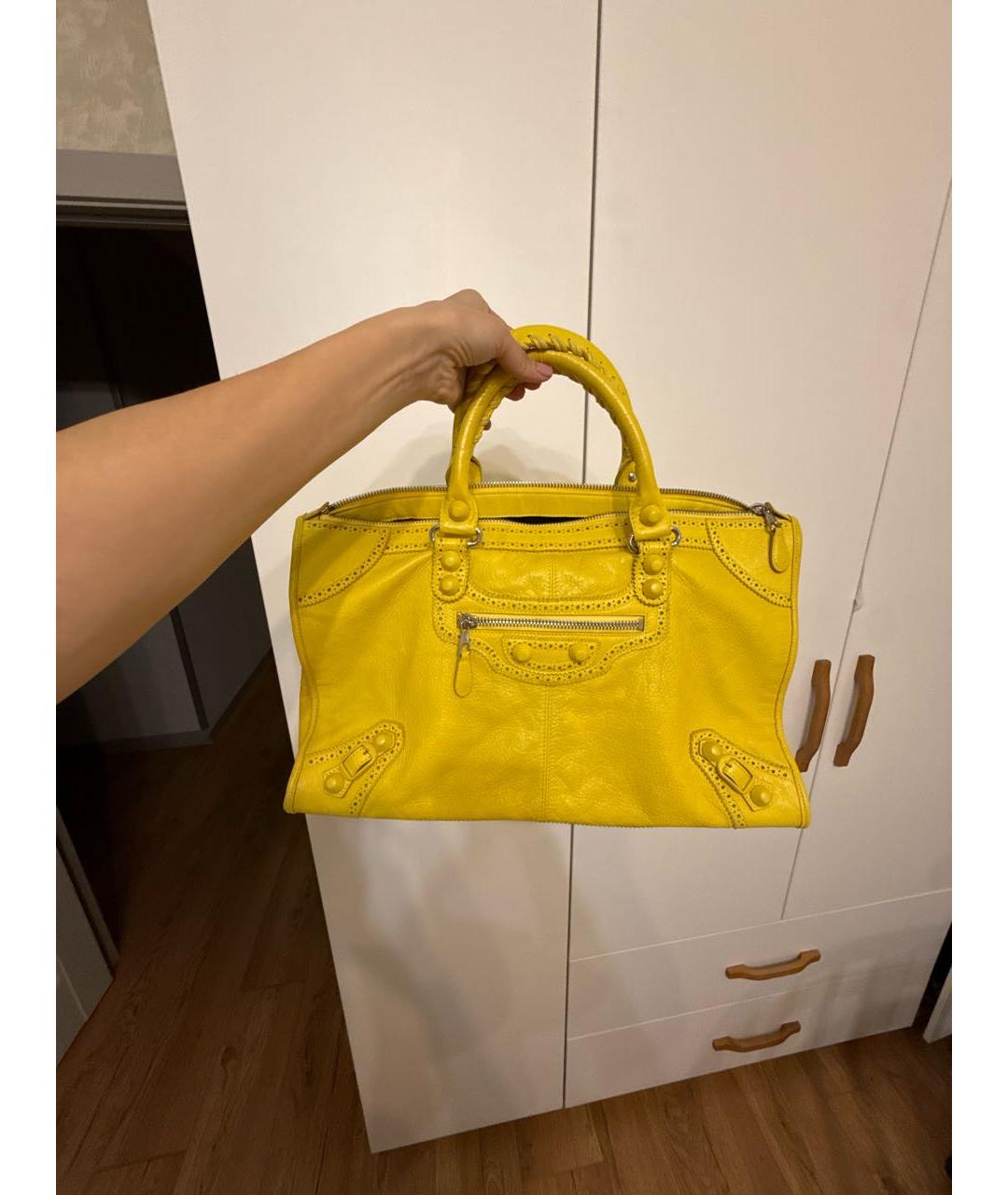 BALENCIAGA Желтая кожаная сумка с короткими ручками, фото 9