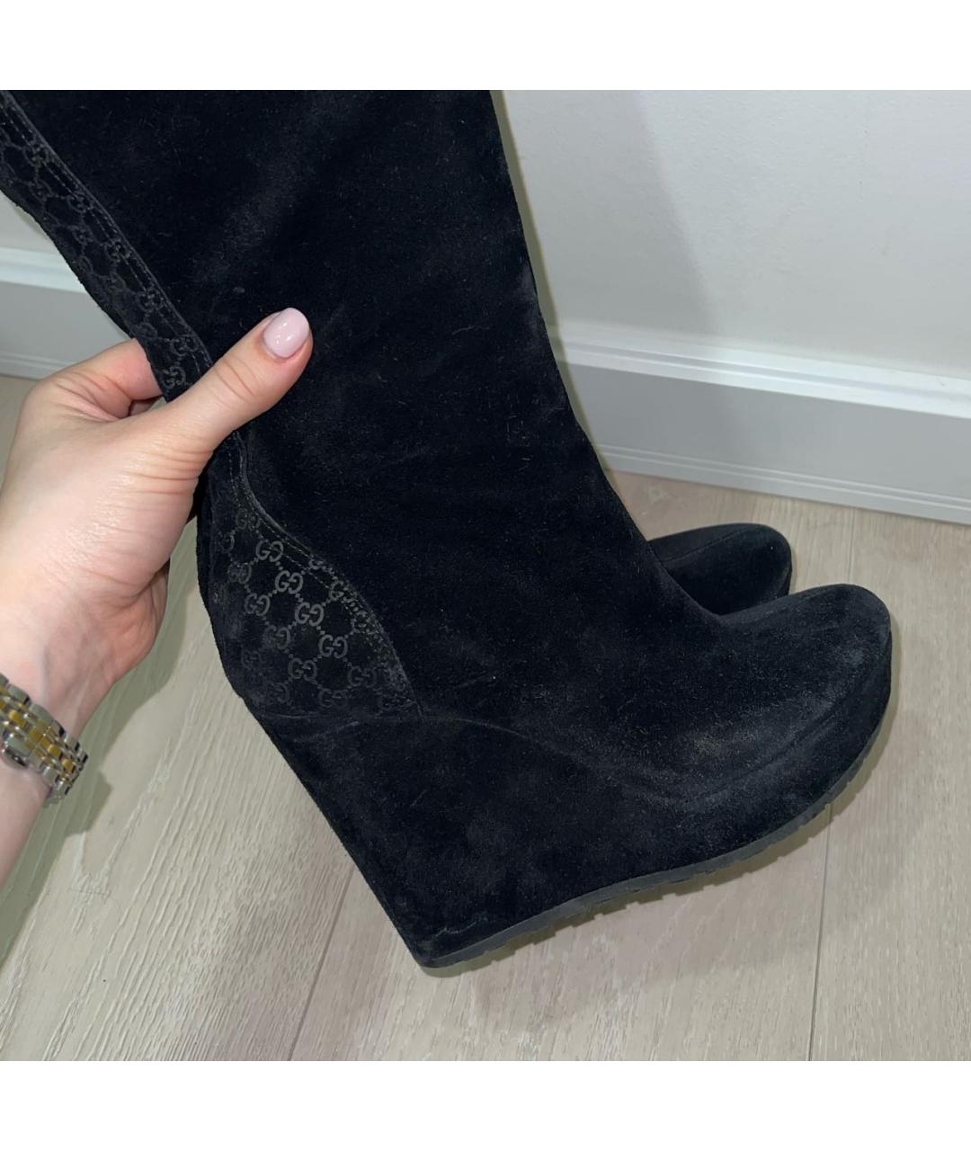 GUCCI Черные замшевые сапоги, фото 5