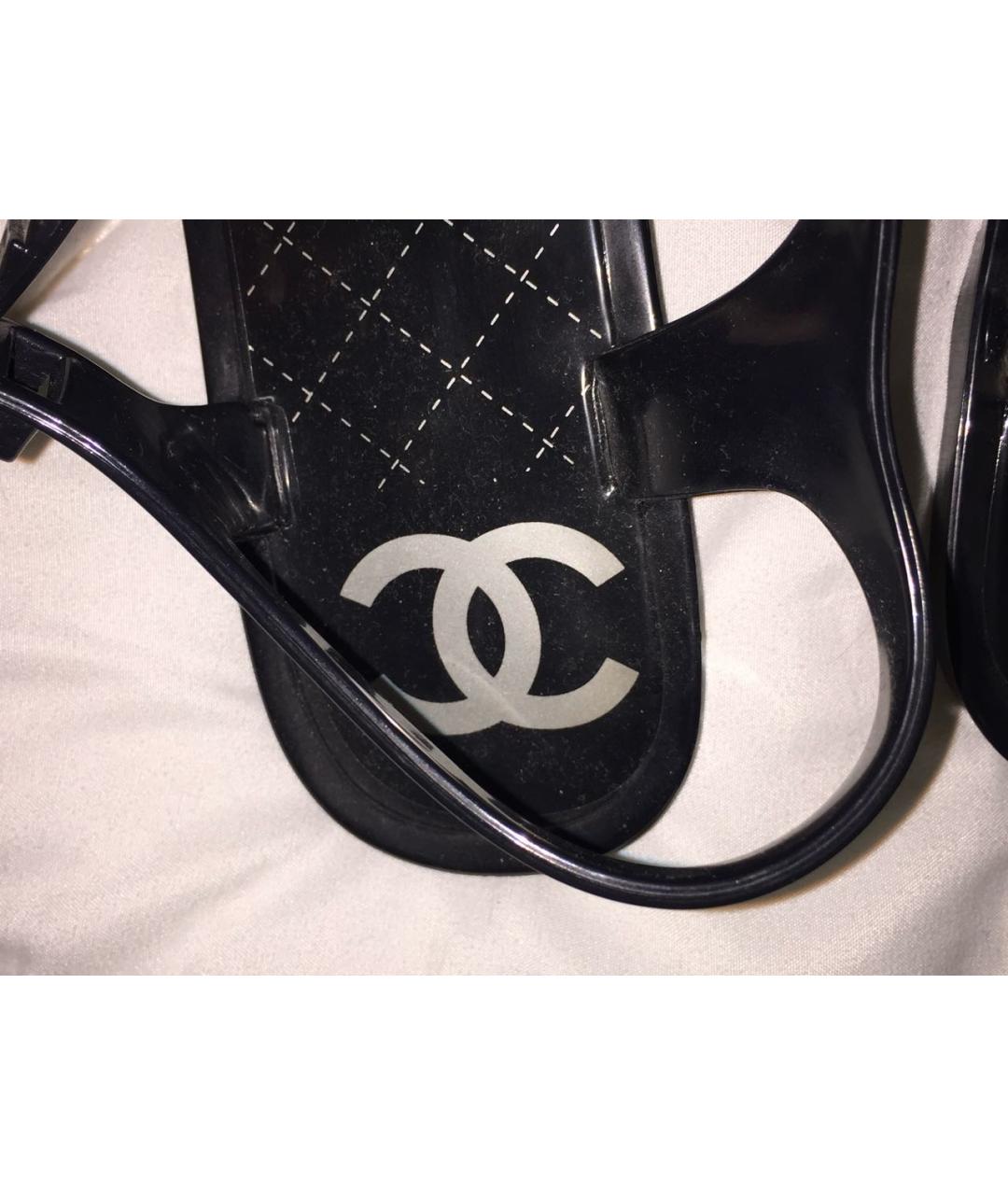 CHANEL Черные резиновые сандалии, фото 4