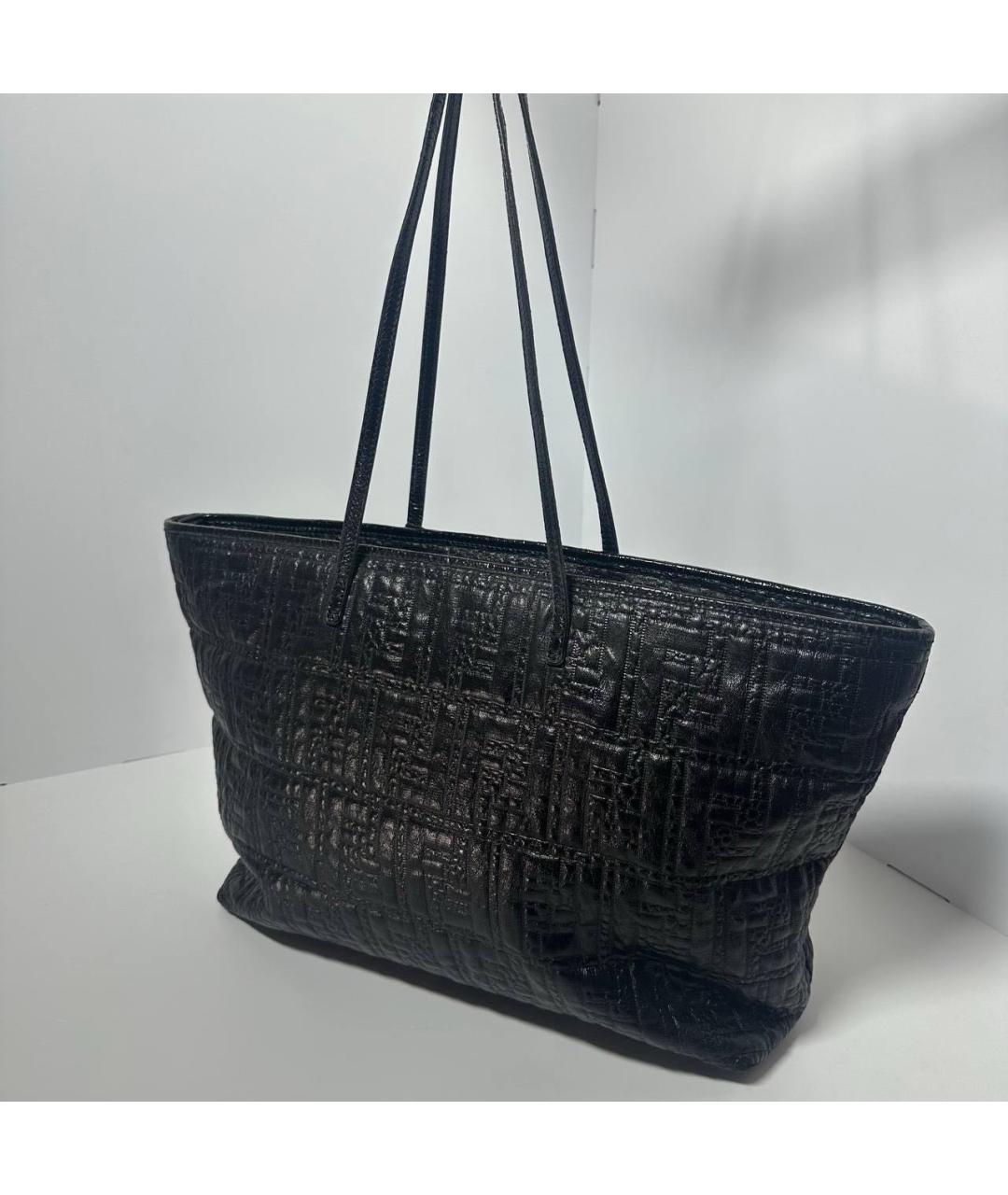 FENDI Черная сумка с короткими ручками, фото 2