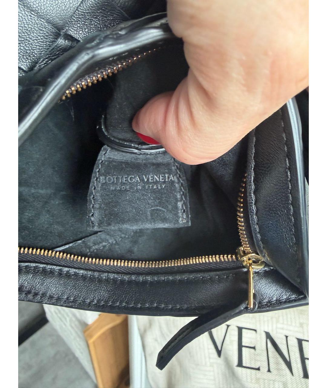 BOTTEGA VENETA Черная кожаная сумка через плечо, фото 4