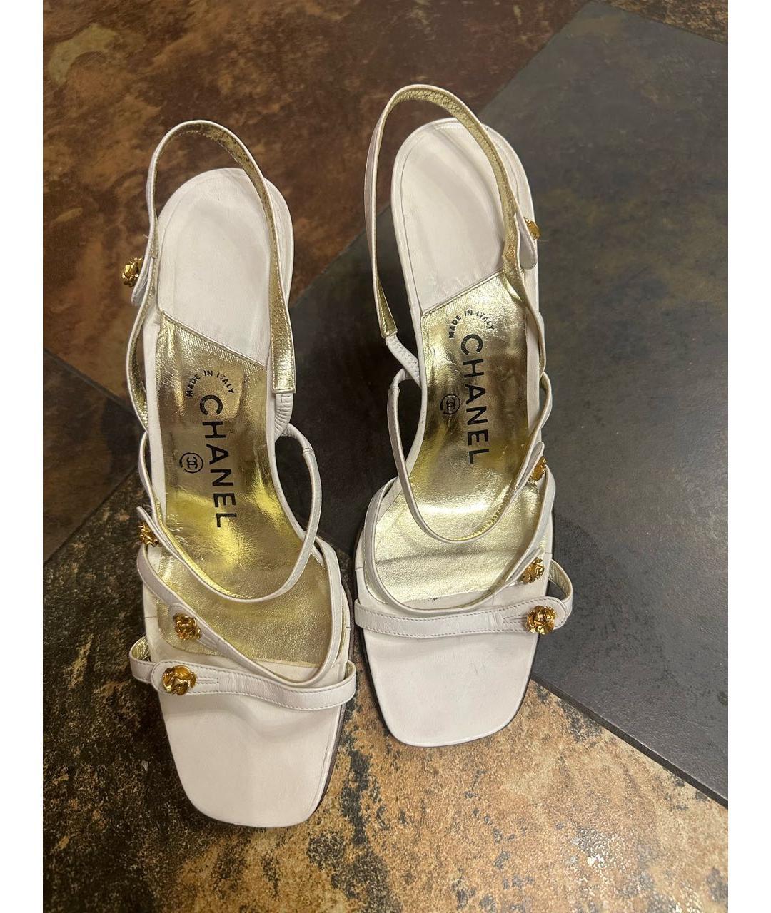 CHANEL Белые кожаные босоножки, фото 2