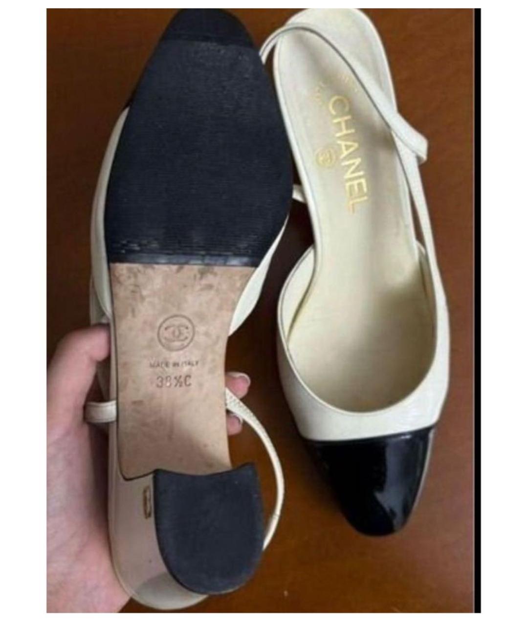 CHANEL Бежевые кожаные балетки, фото 3