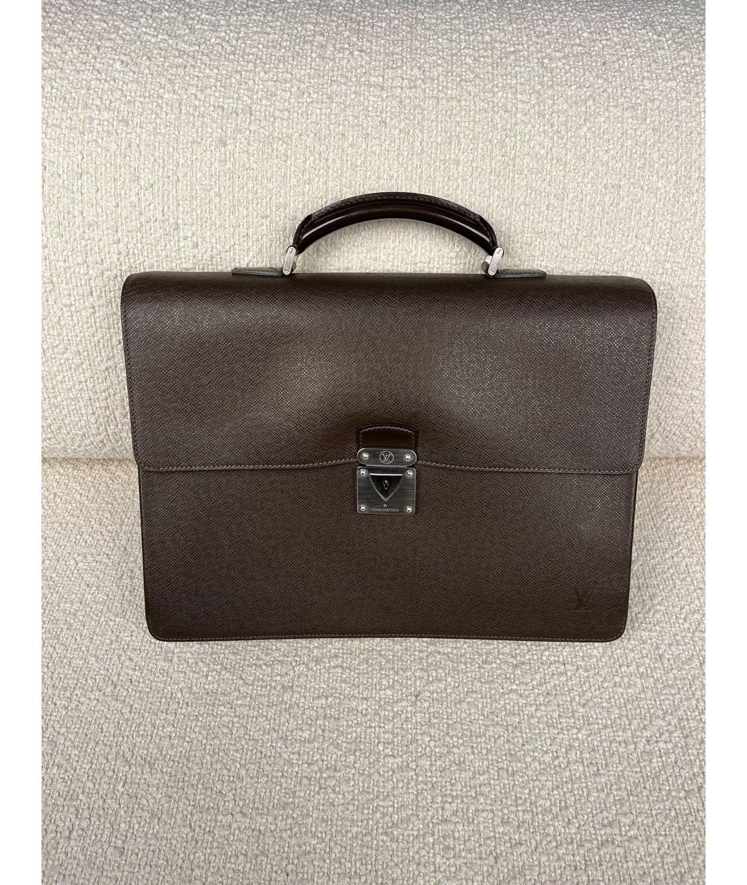 LOUIS VUITTON Коричневый кожаный портфель, фото 9