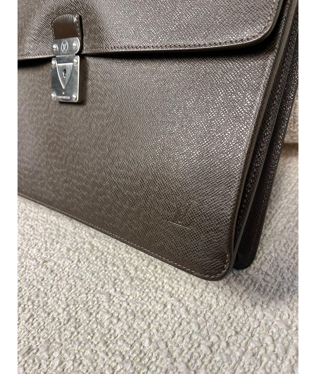 LOUIS VUITTON Коричневый кожаный портфель, фото 8