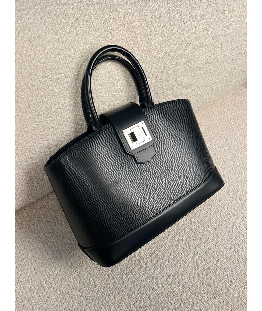 LOUIS VUITTON Черная кожаная сумка с короткими ручками, фото 2