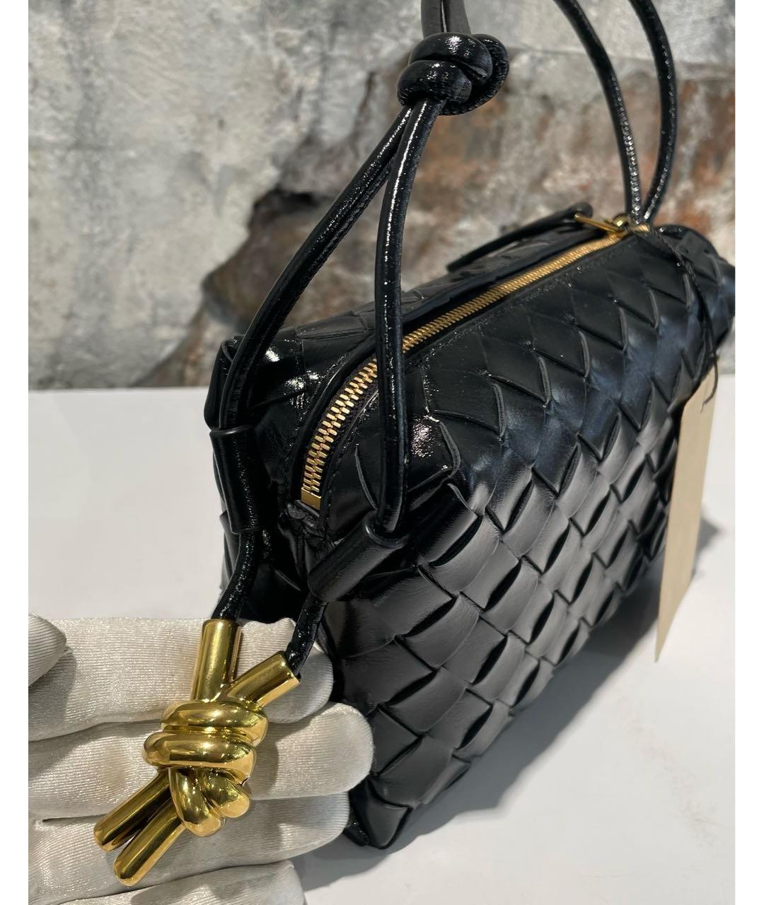 BOTTEGA VENETA Черная сумка через плечо из лакированной кожи, фото 7