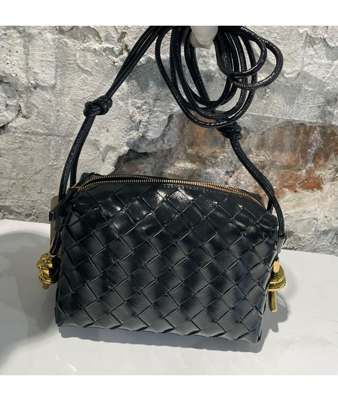 BOTTEGA VENETA Черная сумка через плечо из лакированной кожи, фото 9