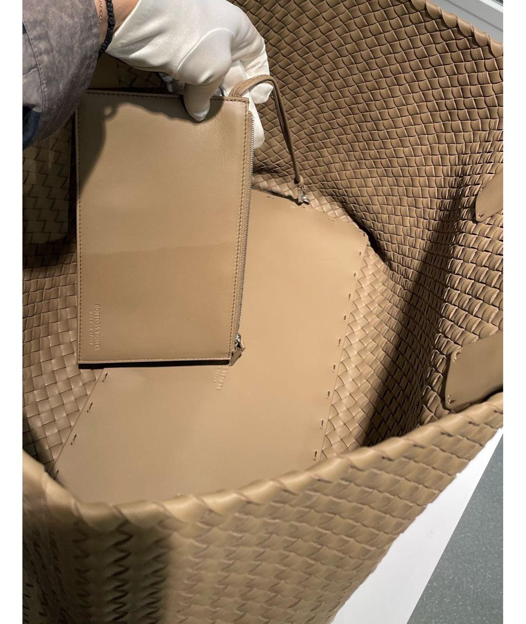 BOTTEGA VENETA Коричневая кожаная сумка тоут, фото 3