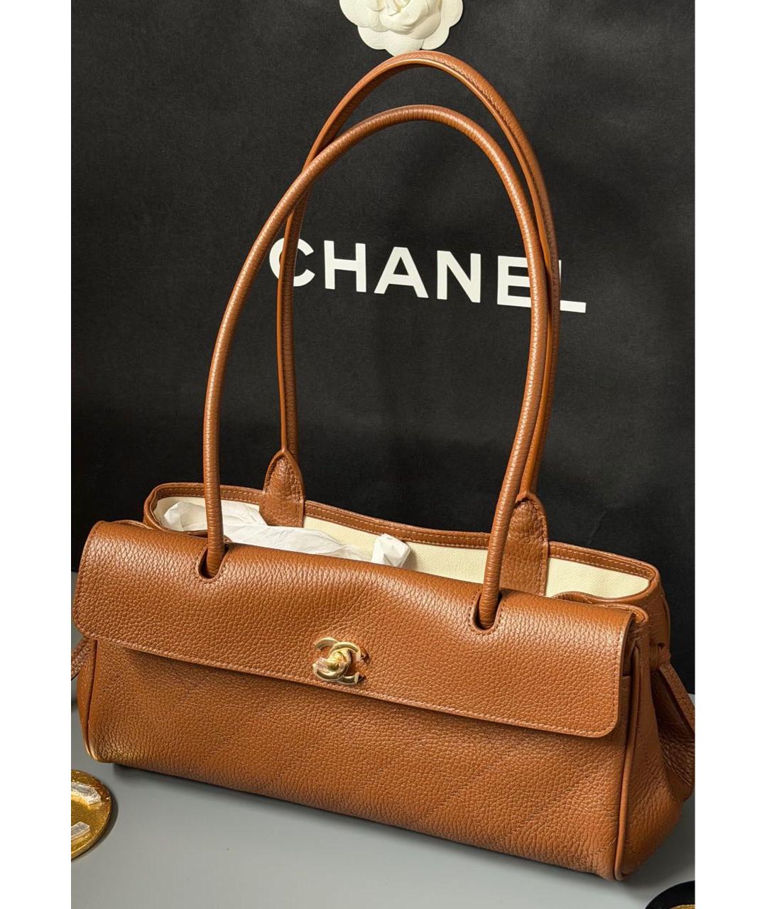 CHANEL Коричневая кожаная сумка через плечо, фото 3