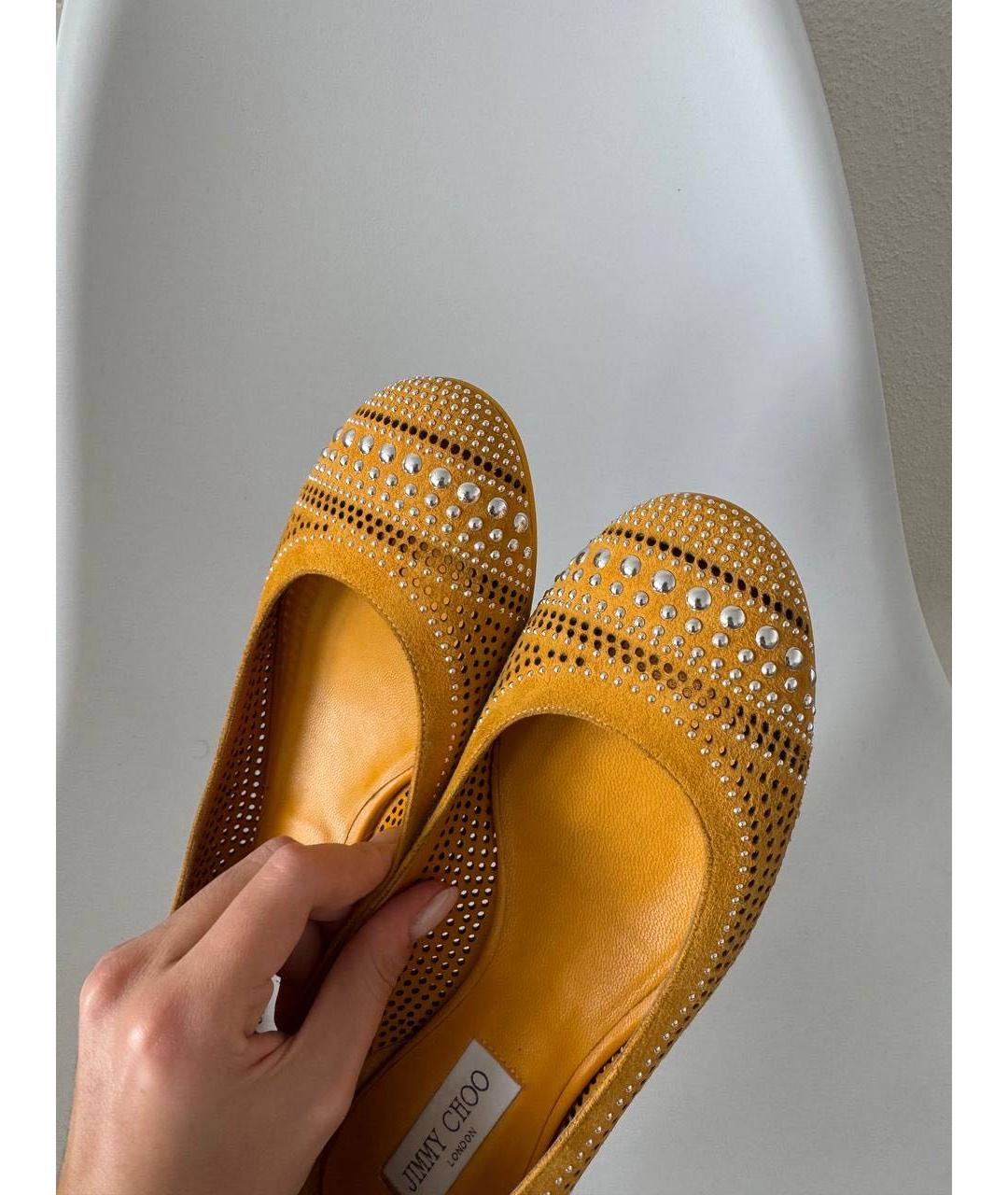 JIMMY CHOO Горчичные замшевые балетки, фото 4