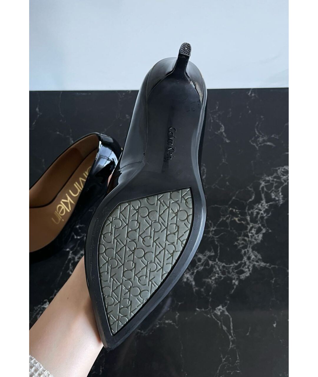 CALVIN KLEIN Черные туфли из лакированной кожи, фото 8