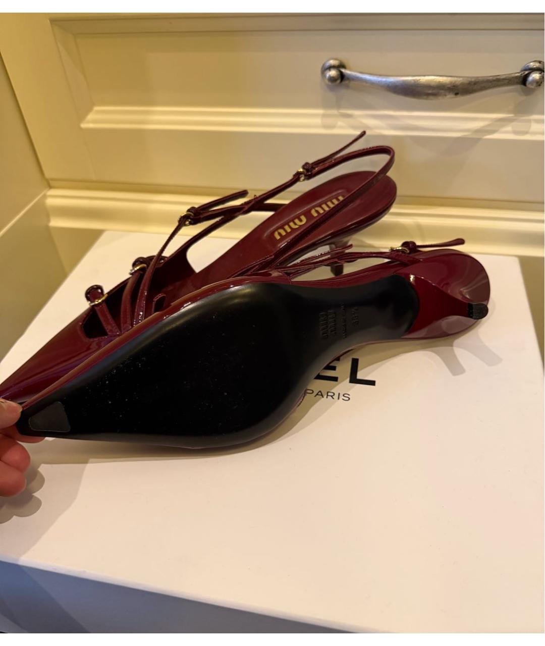 MIU MIU Бордовые туфли из лакированной кожи, фото 4