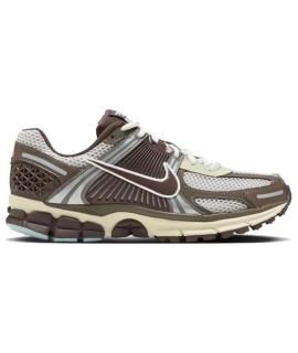 NIKE Кроссовки