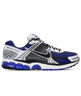 NIKE Кроссовки