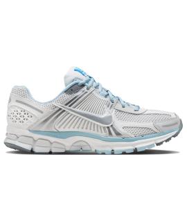 NIKE Кроссовки