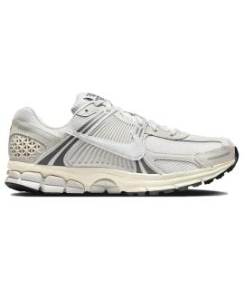 NIKE Кроссовки