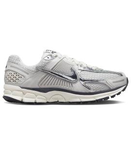 NIKE Кроссовки