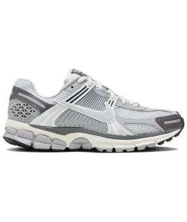 NIKE Кроссовки