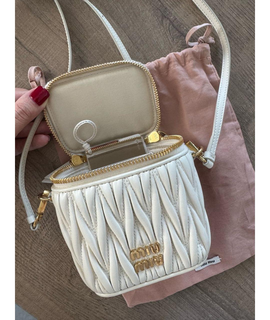 MIU MIU Белая кожаная сумка через плечо, фото 3